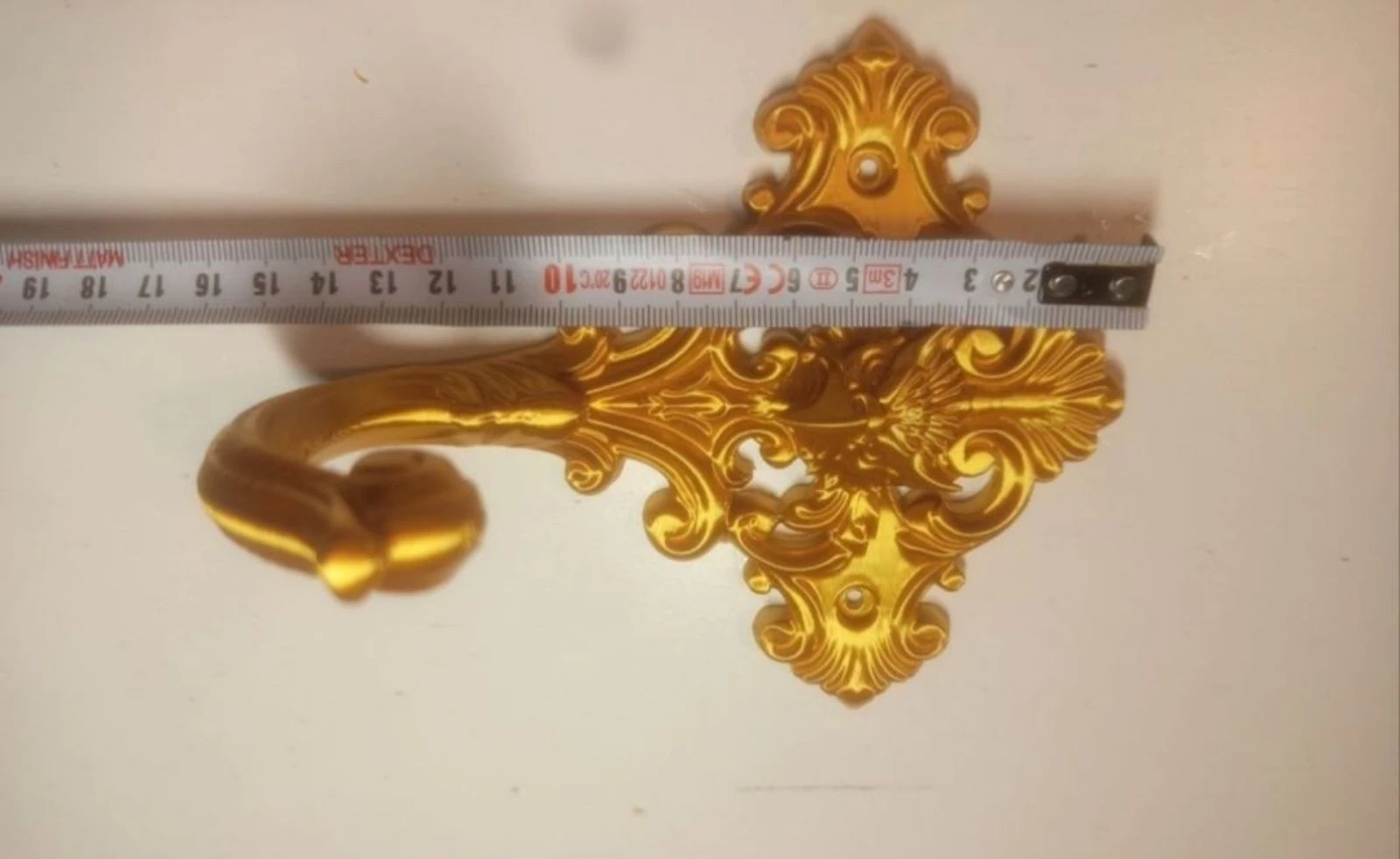 2 Wall-mounted baroque towel and jacket hangers with royal eagle head in golden color 🌟 – photo 6
